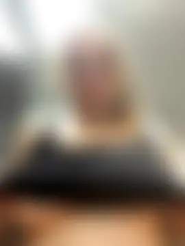 BustyBonnieUK's Live Sex Cam Show