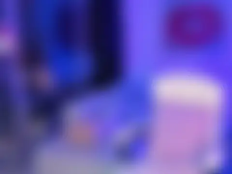 GIAglowing's Webcam Show