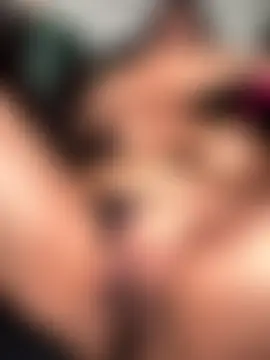 BustiBunny69's Webcam Show