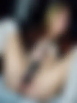 SheIsSomething's Live Sex Cam Show