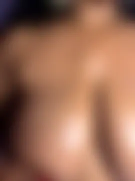 GLaM_GoDdEsS_143's Live Sex Cam Show