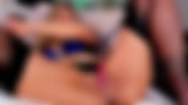 2bigass4_u's Live Sex Cam Show