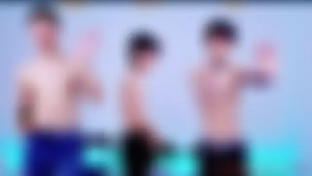 QYBOYS_002's Live Sex Cam Show