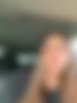 DoriDeluxe66's Live Sex Cam Show