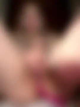 HugeBoobsAlice's Live Sex Cam Show