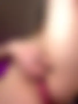 HugeBoobsAlice's Live Sex Cam Show