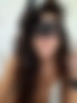 EmySkinny85's Live Sex Cam Show