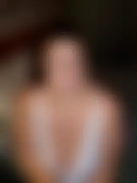 MissQueenBeex's Live Sex Cam Show