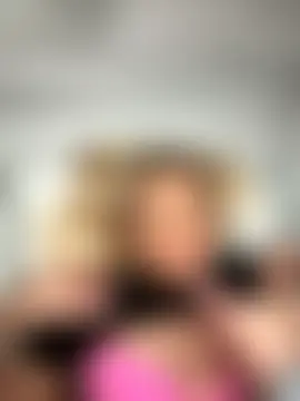 Strongqueen's Live Sex Cam Show