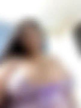 sarati_rado's Webcam Show