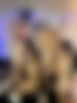 royalgirls_x's Webcam Show