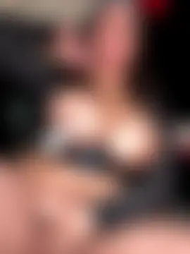 BustiBunny69's Live Sex Cam Show