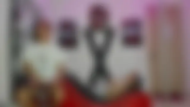 VERY_HOT_GUYS' Webcam Show