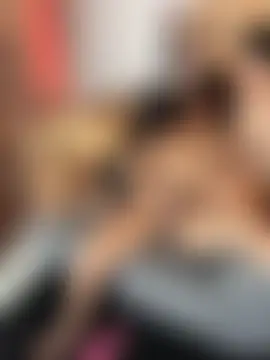 royalgirls_x's Webcam Show