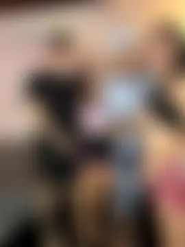 royalgirls_x's Live Sex Cam Show