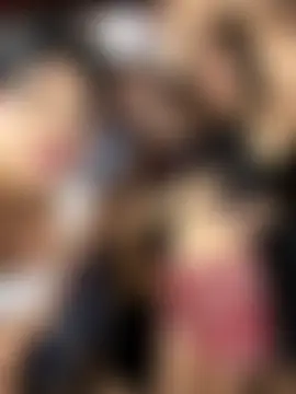 royalgirls_x's Live Sex Cam Show