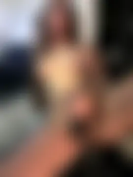 aly_golden_'s Webcam Show