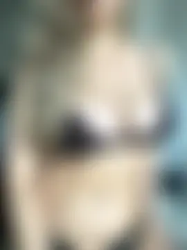 JolieBee's Live Sex Cam Show