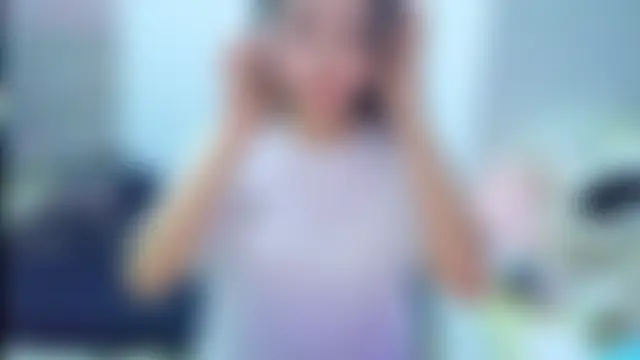 xiaoxi-12's Webcam Show