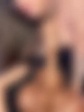 LylaLee111's Webcam Show