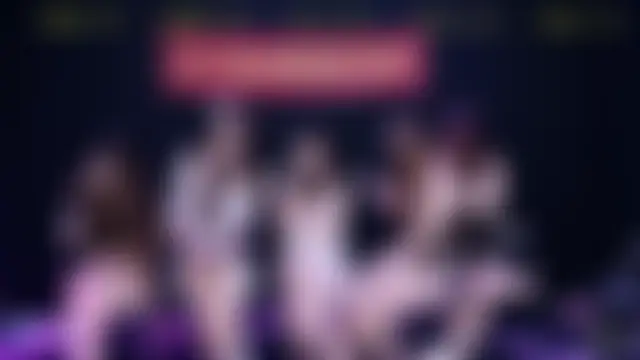 CrazyGirl-888's Webcam Show