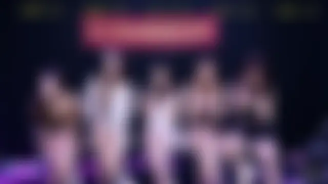 CrazyGirl-888's Live Sex Cam Show