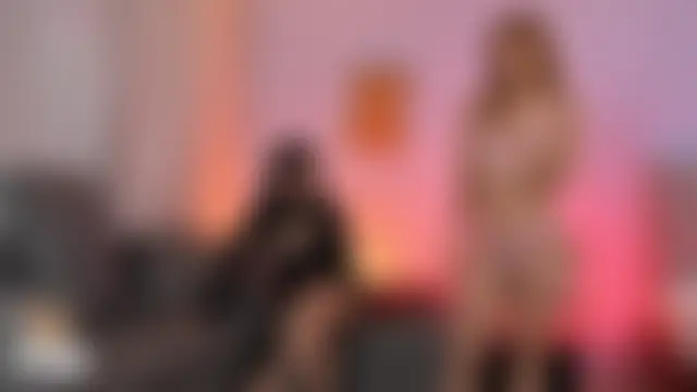 PopHouse_'s Live Sex Cam Show