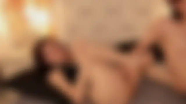 Daphne_And_Roger's Live Sex Cam Show