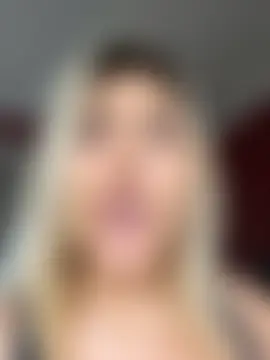 LittleMissEeve's Live Sex Cam Show