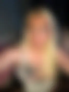 Blondiee3088's Live Sex Cam Show