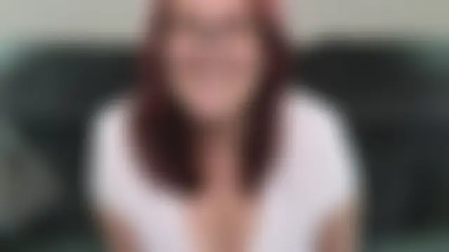 TheBustyHouseWife's Webcam Show