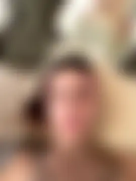 Izy_cute_'s Live Sex Cam Show