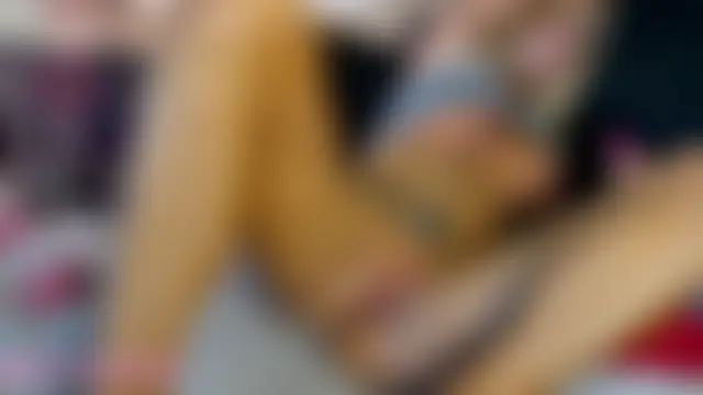 blondiluvsanal's Live Sex Cam Show