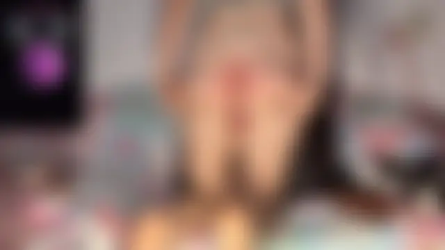 sexylittlefriend's Webcam Show