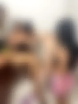 royalgirls_x's Live Sex Cam Show