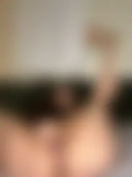 Starryluvvy23's Live Sex Cam Show