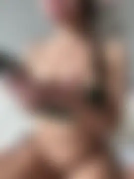 tina1your1's Webcam Show