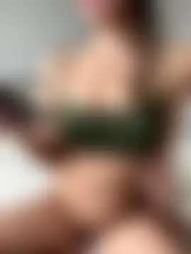 tina1your1's Webcam Show