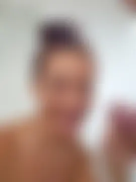 therealbeverlycious' Live Sex Cam Show