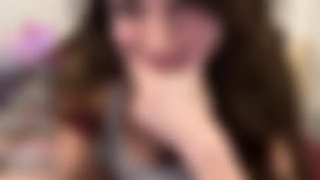 heyitsmadig's Live Sex Cam Show