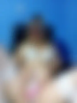 Lora85's Live Sex Cam Show