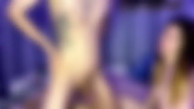 EmiliaCouple's Live Sex Cam Show