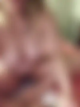 Faidraishere's Live Sex Cam Show