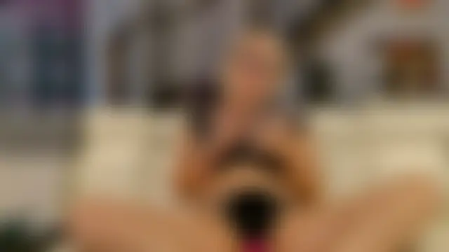 FitCougar's Live Sex Cam Show