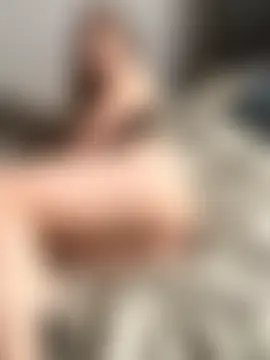 elliepixie's Live Sex Cam Show