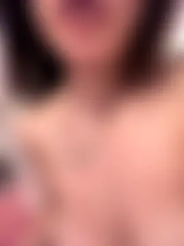 Cherryschiodisegarsi's Live Sex Cam Show