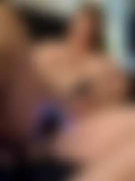 Canadian_BBW's Webcam Show