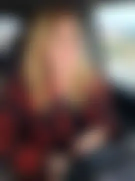 SheIsSomething's Live Sex Cam Show