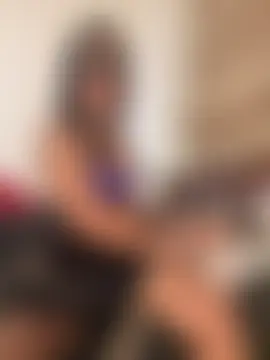 naughtyjaanu's Live Sex Cam Show