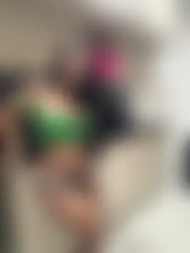 emma_andrew1's Webcam Show